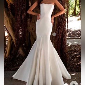 Oberon pronovias wedding dress